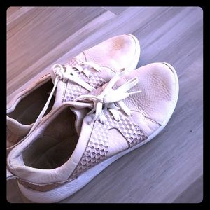 Worn twice comfy day sneakers